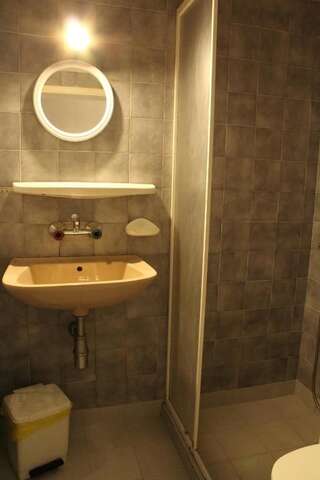 Гостевой дом Sofia Stay Guest Rooms София Трехместный номер-32