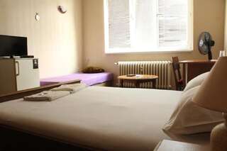 Гостевой дом Sofia Stay Guest Rooms София Трехместный номер-36